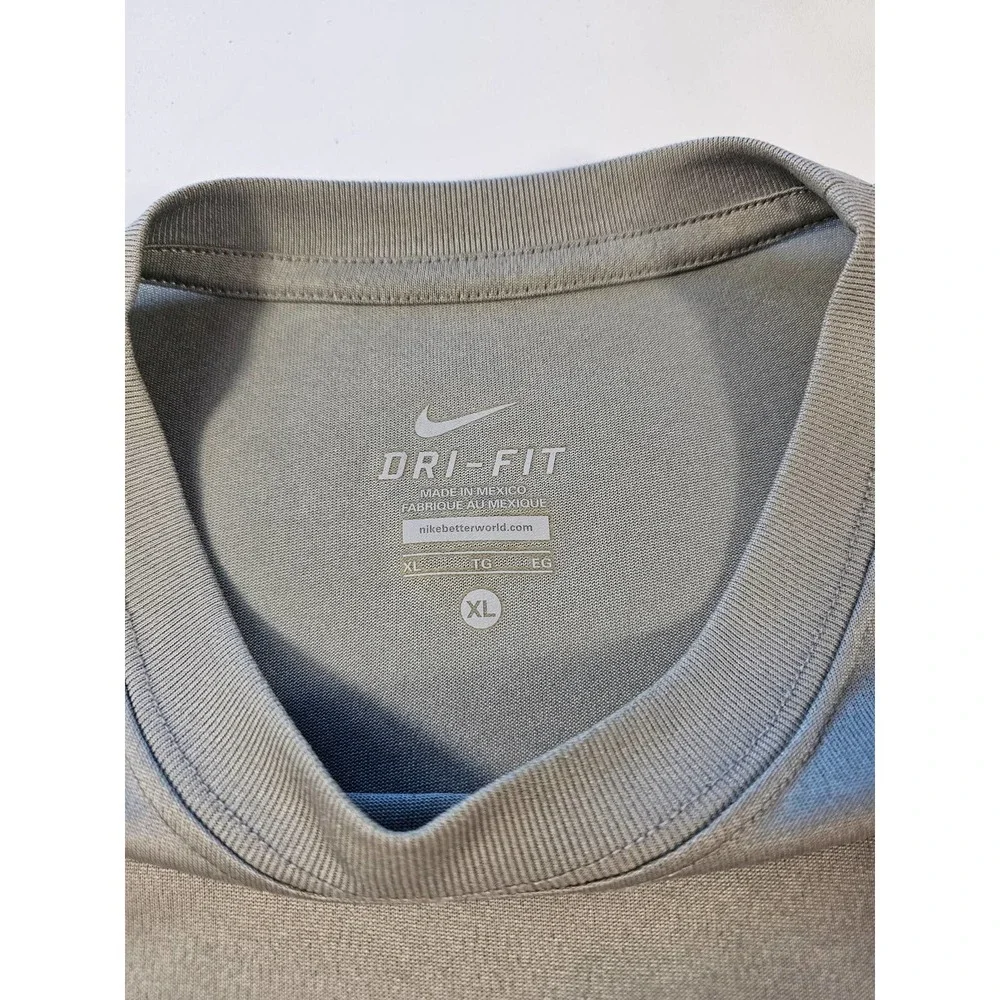 Nike dri fit long sleeve swoosh grey Performance shirt youth XL #